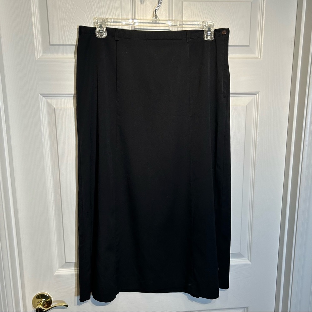 Sag Harbor Classic Black Midi Skirt Size18